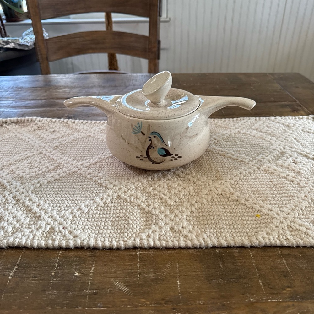 Red Wing Bob White Bean Pot Casserole Dish Ceramic with Bird Motif MCM